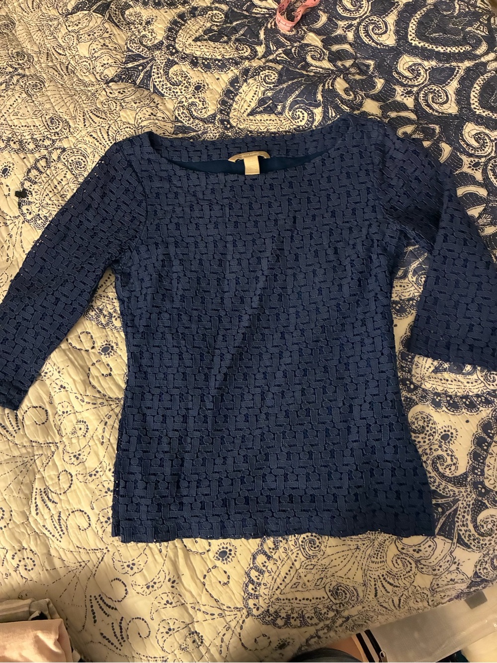 Banana Republic Navy Textured Long Sleeve Scoop Neck Top - size 0